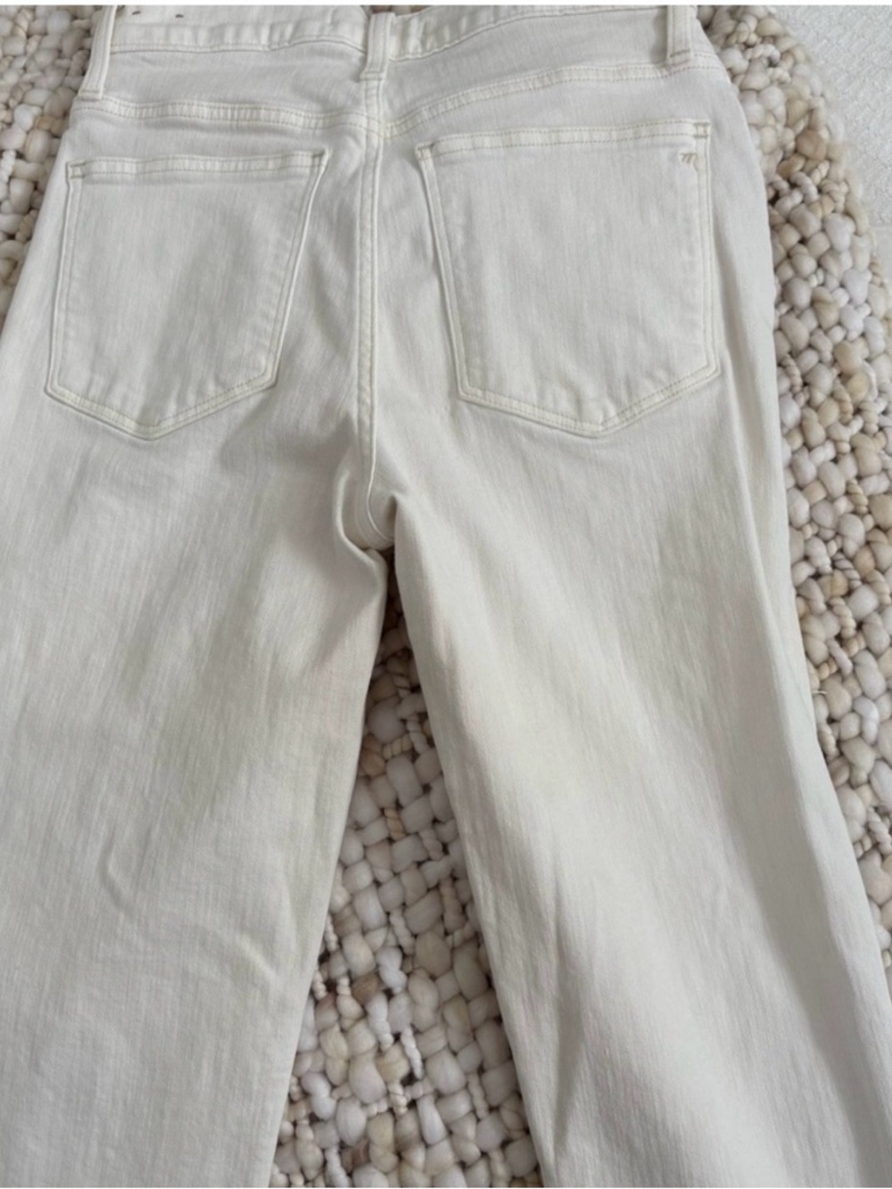 Madewell white Straight-Leg Jeans - Picture 2 of 4
